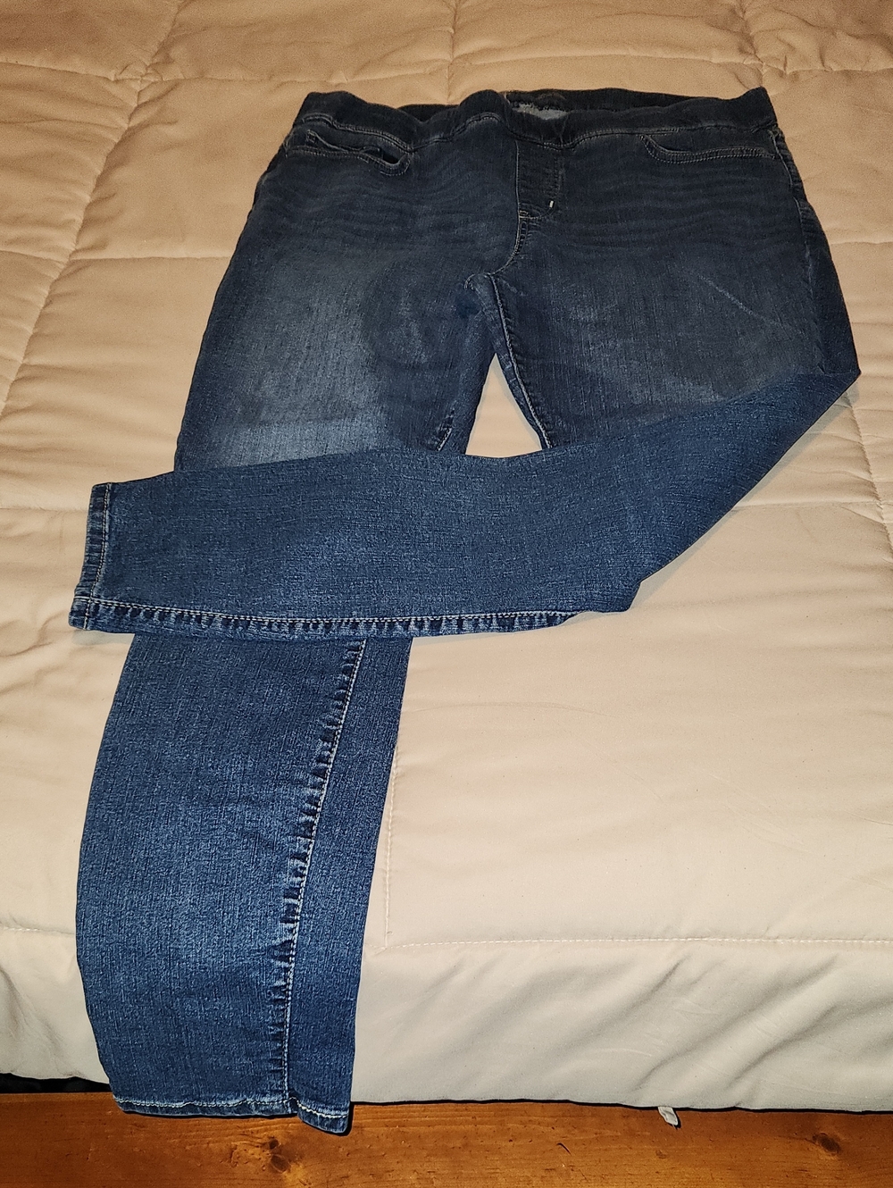 Signature by Levi Strauss Women's Dark Blue Skinny Jeans